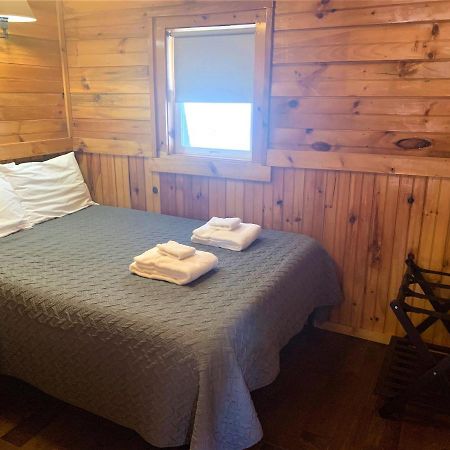 Pine Crest Motel&Cabins Barton Extérieur photo