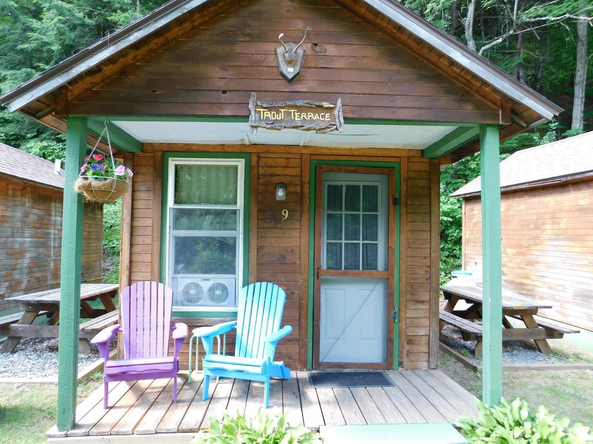 Pine Crest Motel&Cabins Barton Extérieur photo