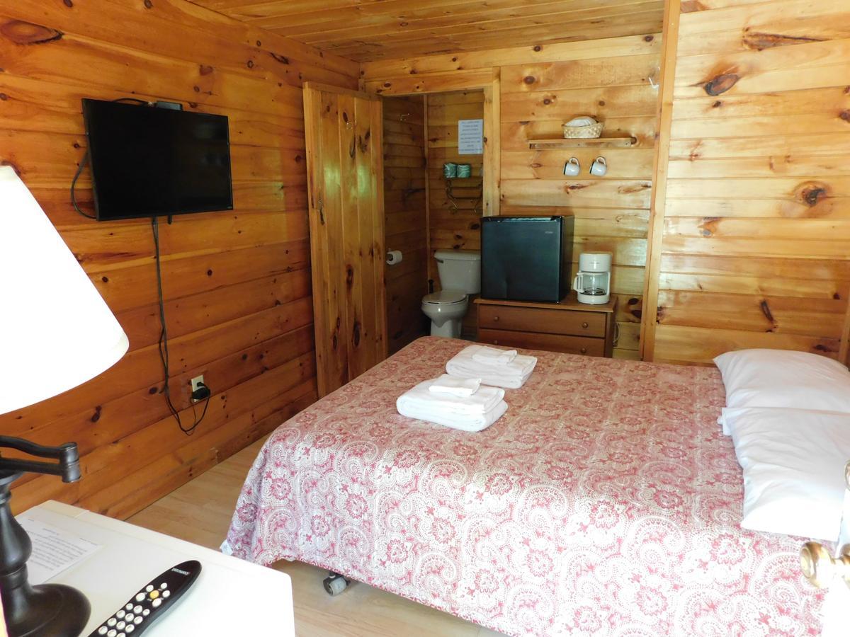 Pine Crest Motel&Cabins Barton Extérieur photo