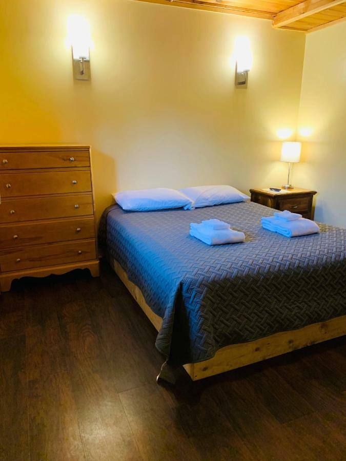 Pine Crest Motel&Cabins Barton Extérieur photo