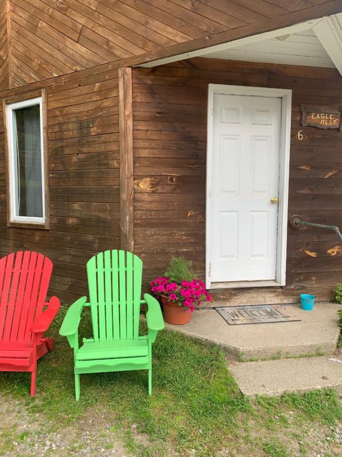 Pine Crest Motel&Cabins Barton Extérieur photo