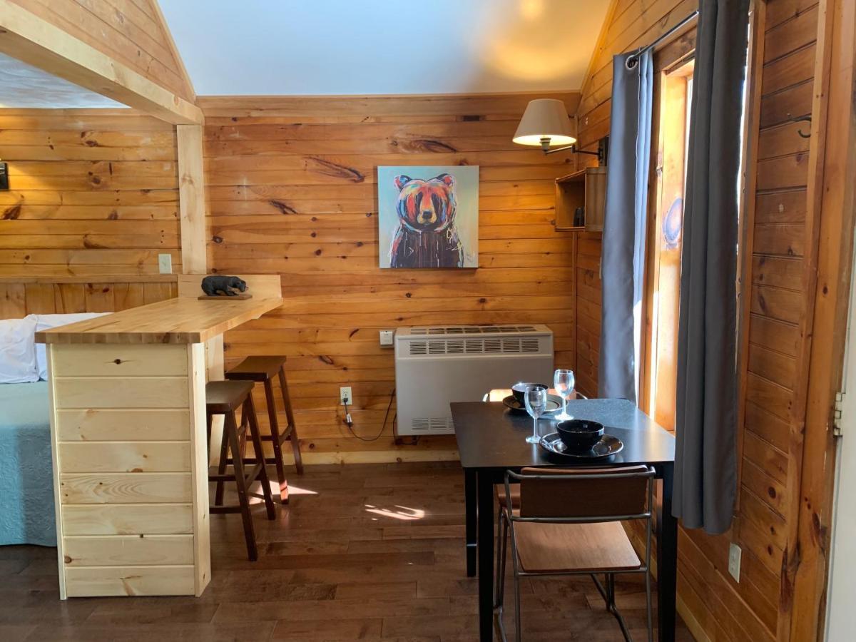 Pine Crest Motel&Cabins Barton Extérieur photo
