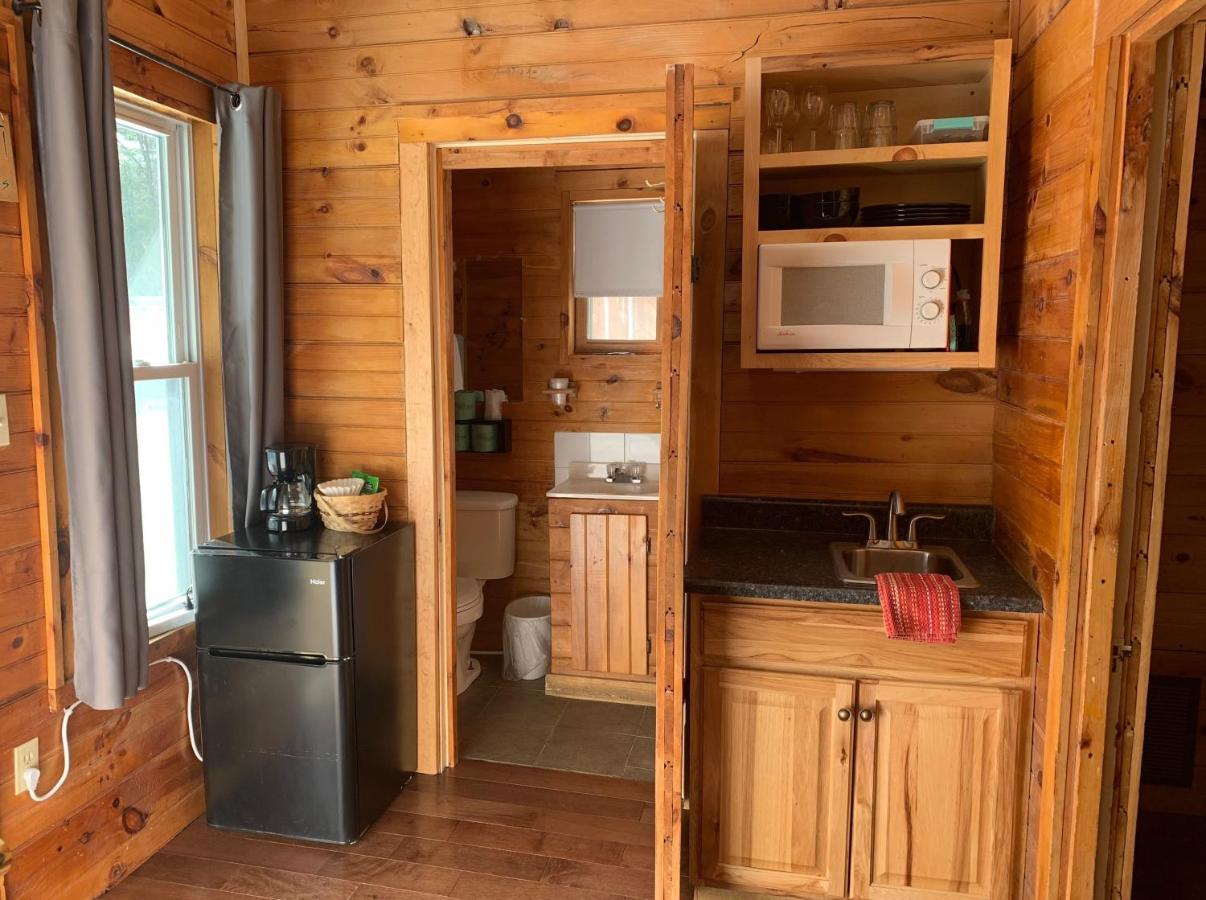 Pine Crest Motel&Cabins Barton Extérieur photo