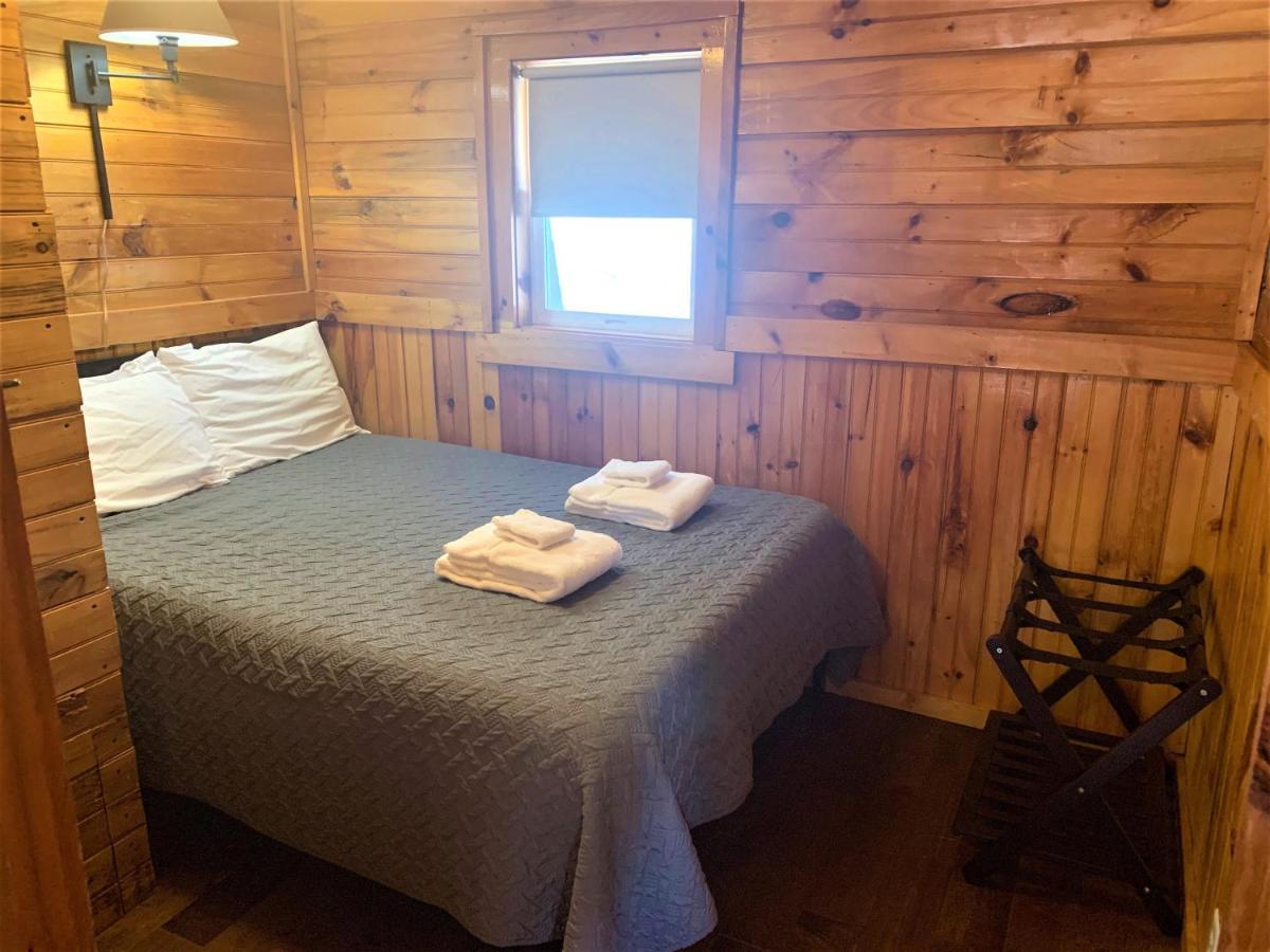 Pine Crest Motel&Cabins Barton Extérieur photo